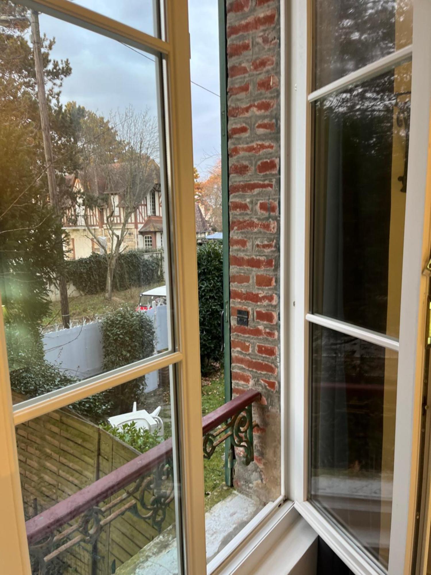 Magnifique F2 En Plein Centre Apartment Cabourg Exterior photo